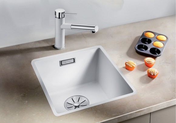Кухонная мойка Blanco Subline 320-F (белый, с отводной арматурой InFino®)